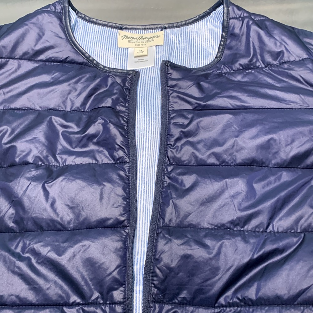 Norm Thomson Navy Blue Reversible Lightweight Puffer Jacket Size M NWOT
